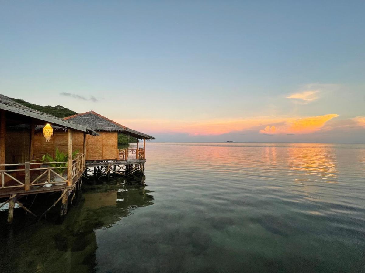 Floating Paradise كاريمونجاوا المظهر الخارجي الصورة